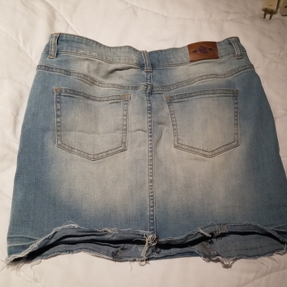 Denim Mini - Picture 2 of 4